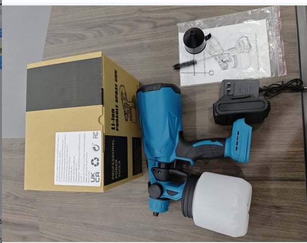 Cordless high pressure paint sprayer